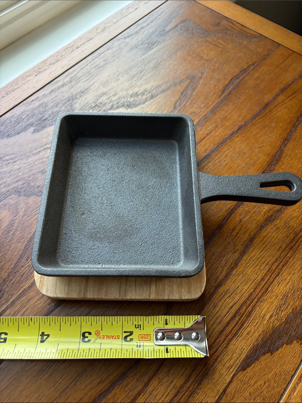 Cast Iron Rectangular Skillet with Handle - Black 6x4 - Picture 3 of 7